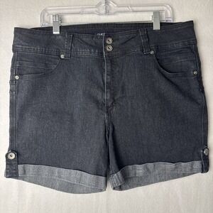 DAMANTE Denim Shorts Women's SZ 18 Black Dark Wash Cuffed Stretch Everyday Wear